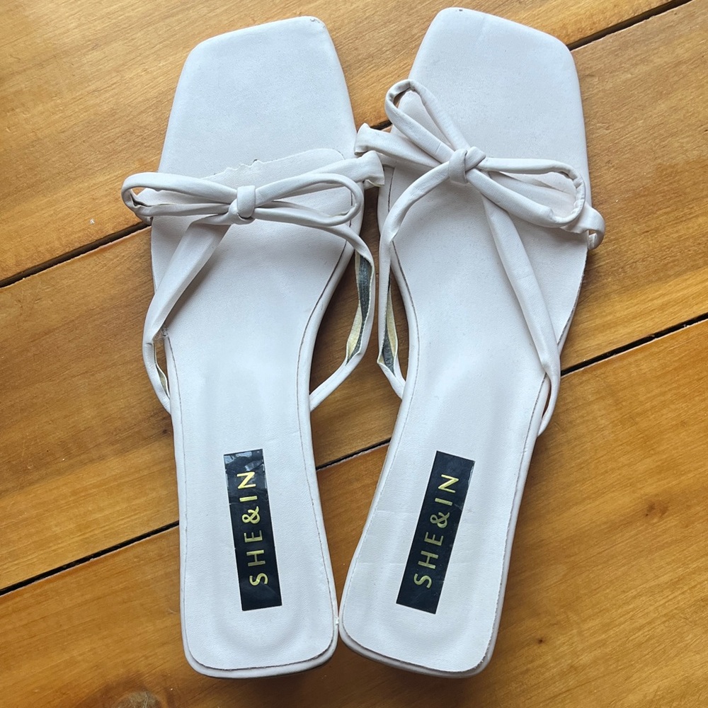 Cream Block Heel Bow Sandals
